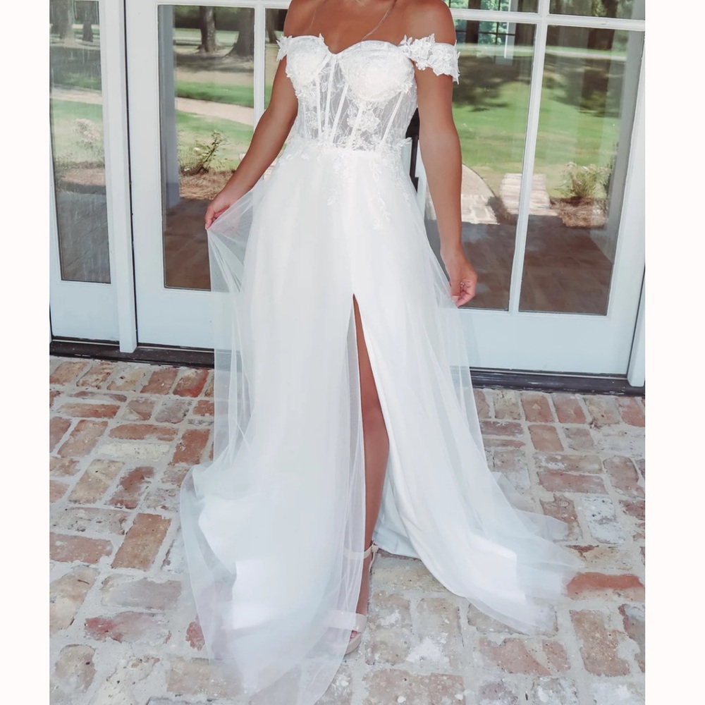 wedding dress!!